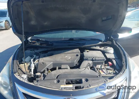 2013 Nissan Altima 2.5 S из США, поврежденный, VIN 1N4AL3AP0DC279744